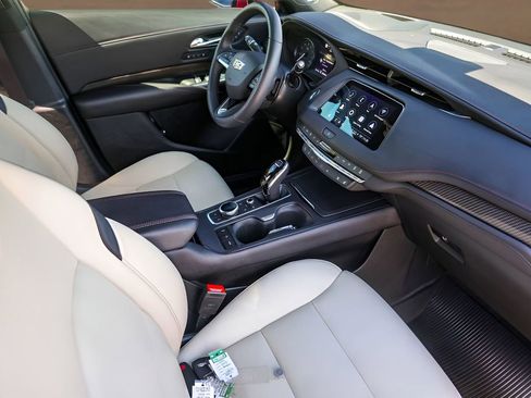 Used 2022 Cadillac XT4 Sport image 30