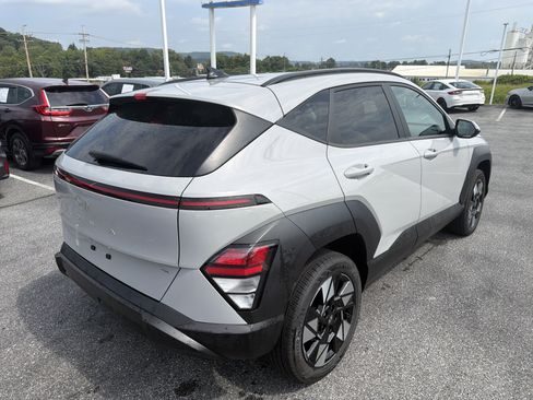 Certified 2024 Hyundai Kona SEL w/ Convenience Package AWD/4WD image 5