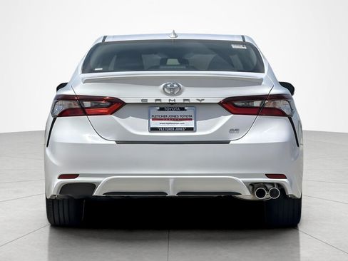 Used 2023 Toyota Camry SE w/ Convenience Package FWD image 4