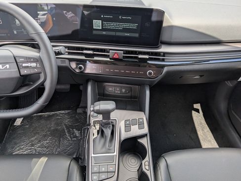 New 2026 Kia Sportage EX w/ EX Panorama Roof Package image 7