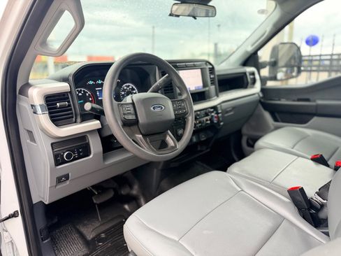 Used 2024 Ford F250 XL w/ 360-Degree Camera Package RWD image 16