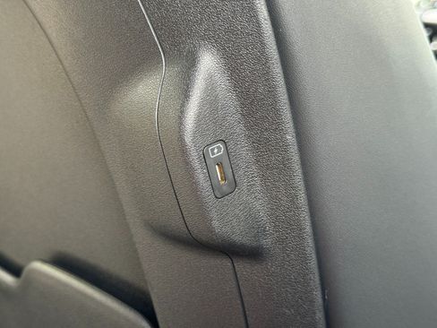 Used 2022 Kia EV6 GT-Line w/ GT-Line Suede Seat Package RWD image 39