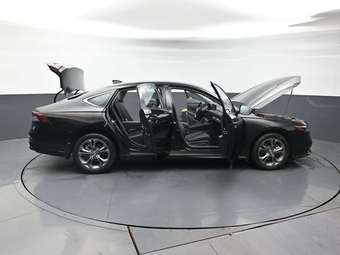Used 2023 Honda Accord EX-L image 49