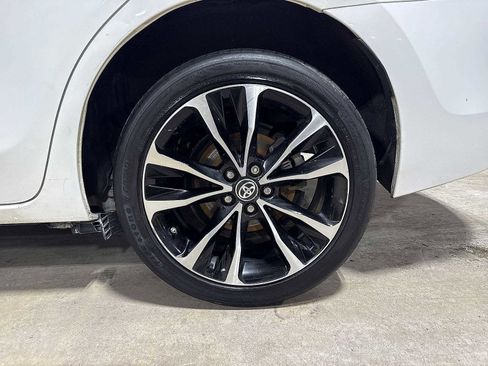 Used 2017 Toyota Corolla XSE image 10