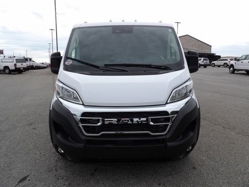 Used 2025 RAM ProMaster 2500 w/ U-Haul Equipment Group FWD image 12