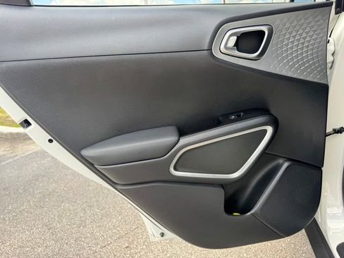 Certified 2023 Kia Soul LX w/ Option Group 015 FWD image 10