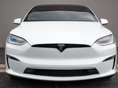 Used 2022 Tesla Model X AWD/4WD image 3