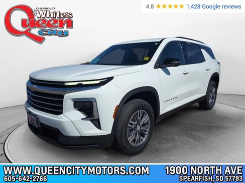 Used 2026 Chevrolet Traverse LT w/ Driver Confidence Package AWD/4WD image 1
