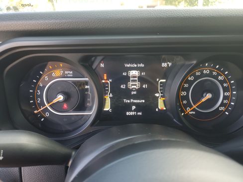 Used 2024 Jeep Wrangler Unlimited Sport AWD/4WD image 18