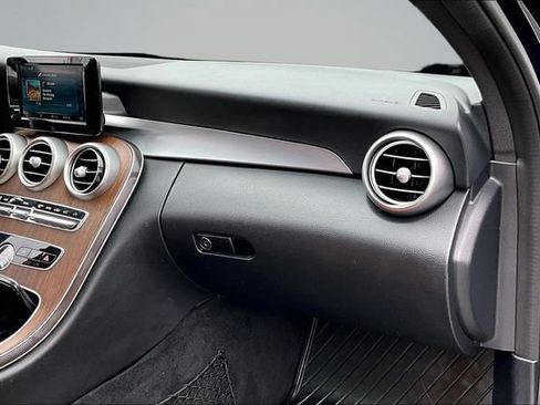 Used 2019 Mercedes-Benz C 300 4MATIC Sedan image 25