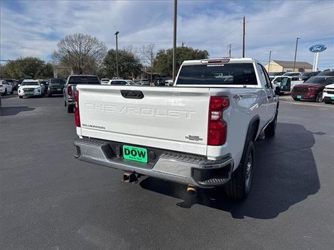Used 2024 Chevrolet Silverado 2500 W/T w/ WT Convenience Package image 9