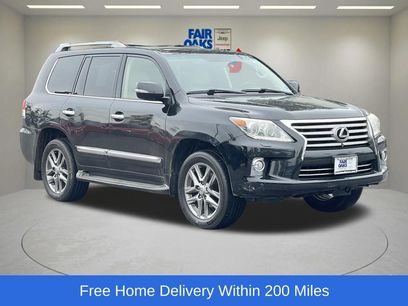 Used 2013 Lexus LX 570 4WD w/ Luxury Pkg