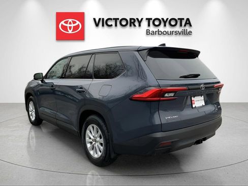 Used 2024 Toyota Grand Highlander XLE image 6