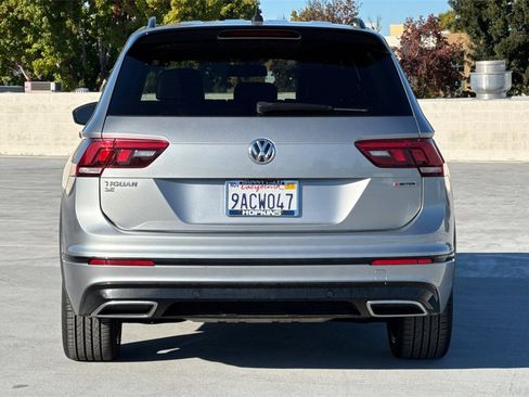 Used 2021 Volkswagen Tiguan SE R-Line image 4