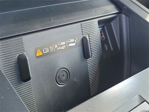 New 2026 GMC Hummer EV 4x4 Crew Cab image 25