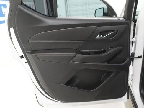 Used 2020 Chevrolet Traverse LT w/ LT Premium Package FWD image 35