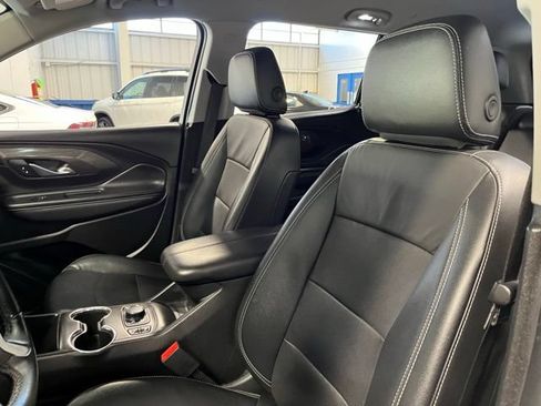 Used 2024 GMC Terrain SLT FWD image 23