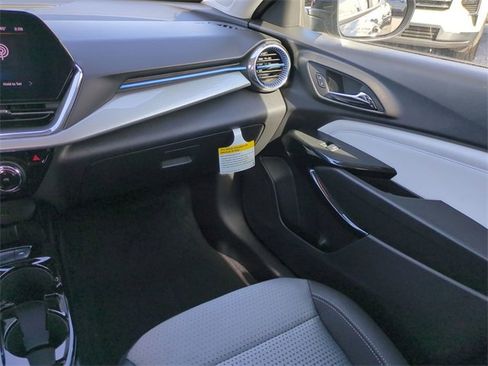 New 2026 Chevrolet Trax LT w/ Driver Confidence Package image 17