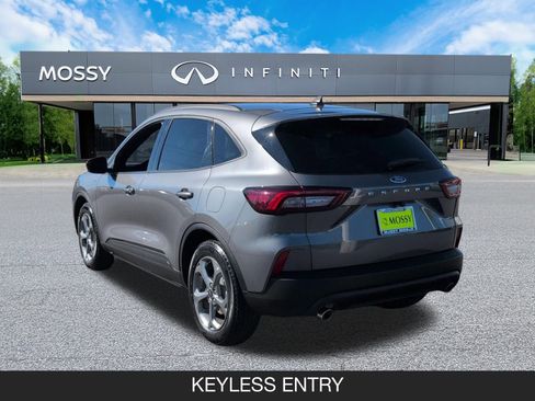 Used 2025 Ford Escape ST-Line image 7