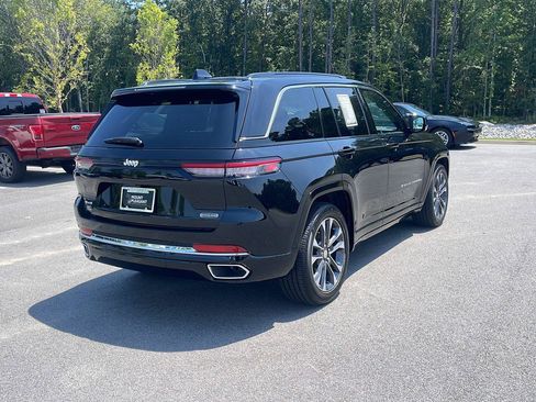 Used 2025 Jeep Grand Cherokee Overland AWD/4WD image 7