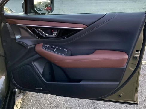 Used 2022 Subaru Outback Touring w/ Popular Package #2 image 23