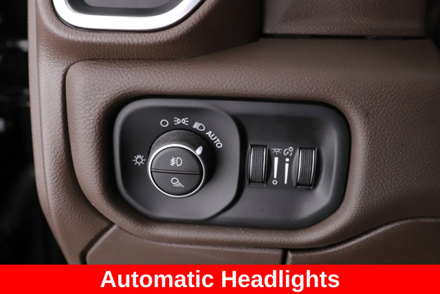 Used 2025 RAM 2500 Laramie AWD/4WD image 20