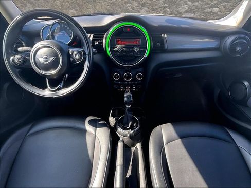 Used 2016 MINI Cooper 4-Door Hardtop image 13