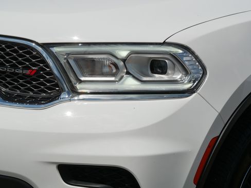 Used 2024 Dodge Durango SXT AWD/4WD image 16