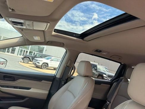 Used 2021 Honda Odyssey EX-L image 16