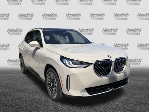 Used 2026 BMW X3 xDrive30i w/ Premium Package AWD/4WD image 2