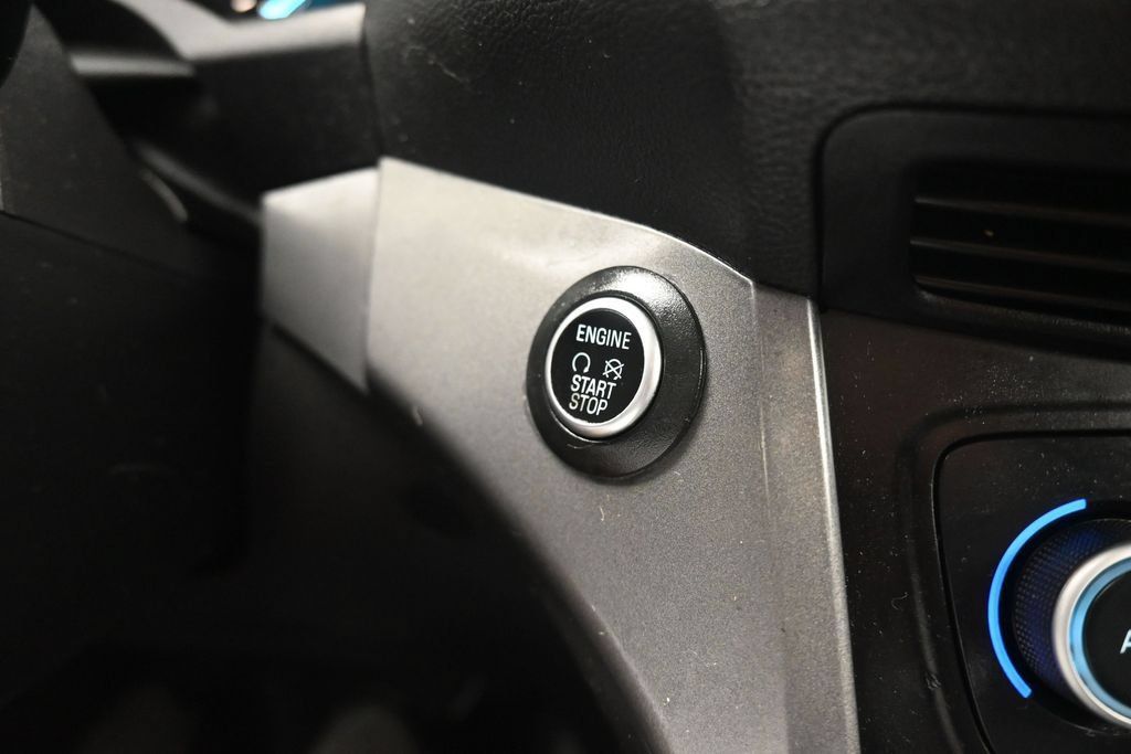 Used 2019 Ford Escape SEL AWD/4WD image 22
