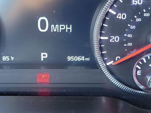 Used 2022 Kia Telluride SX w/ Towing Package FWD image 24