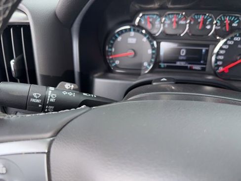 Used 2018 Chevrolet Silverado 1500 LT image 40