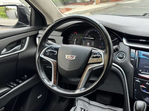 Used 2018 Cadillac XTS w/ Rear Seat Comfort Package image 34