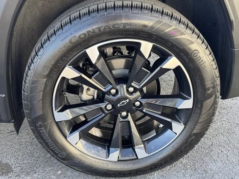 Used 2025 Chevrolet Equinox RS w/ Convenience Package III image 7