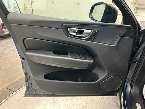 Used 2024 Volvo XC60 B5 Core image 20