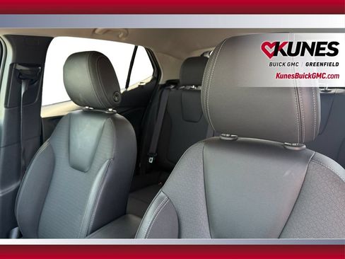 Used 2025 Buick Encore GX Preferred AWD/4WD image 13