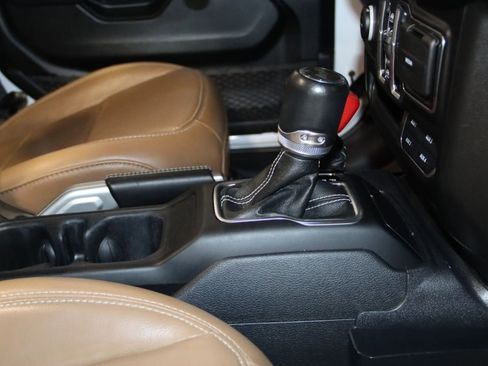 Used 2021 Jeep Wrangler Unlimited Sahara w/ Dual Top Group AWD/4WD image 71