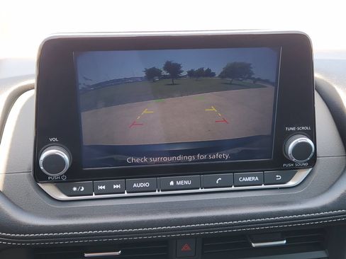 Used 2023 Nissan Rogue SV w/ SV Premium B Package FWD image 21
