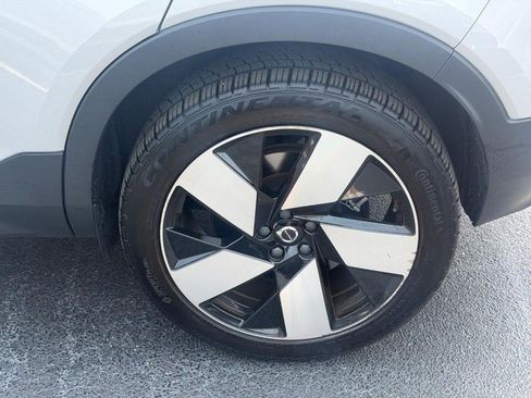 Used 2023 Volvo XC40 Recharge Ultimate AWD/4WD image 8