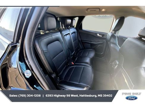 Used 2022 Ford Escape Titanium image 20