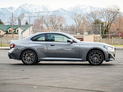 Used 2025 BMW 230i xDrive 230i xDrive w/ Convenience Package image 4