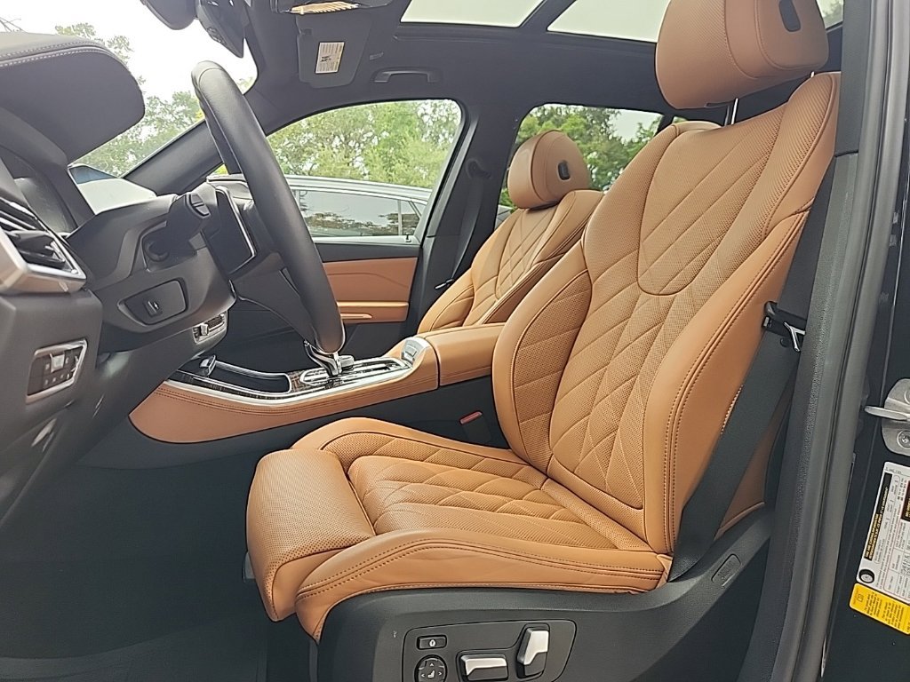 Certified 2023 BMW X5 sDrive40i w/ Premium Package RWD image 2