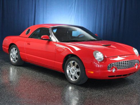 Used 2005 Ford Thunderbird RWD image 1