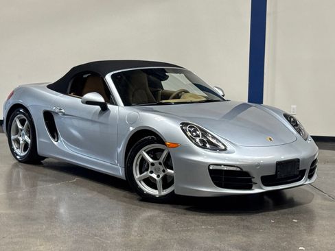Used 2015 Porsche Boxster RWD image 2
