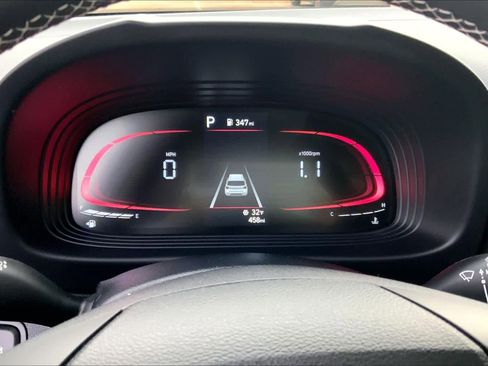 Certified 2025 Hyundai Venue Limited image 25