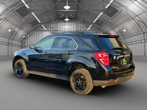 Used 2017 Chevrolet Equinox LT w/ Midnight Edition image 5