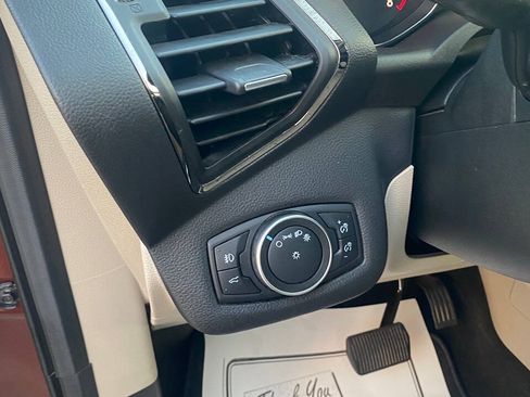 Used 2018 Ford Escape SEL AWD/4WD image 28