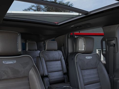 New 2026 GMC Yukon Denali Ultimate w/ LPO, Floor Liner Package AWD/4WD image 48