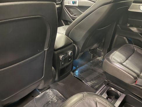 Used 2020 Ford Explorer Limited w/ Class III Trailer Tow Package image 27